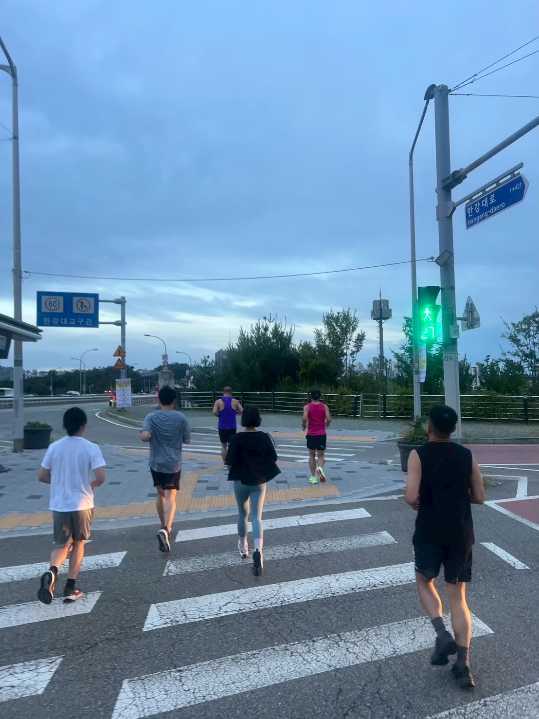 line_oa_chat_251114_114316_group_3 line_oa_chat_251114_114316_group_3